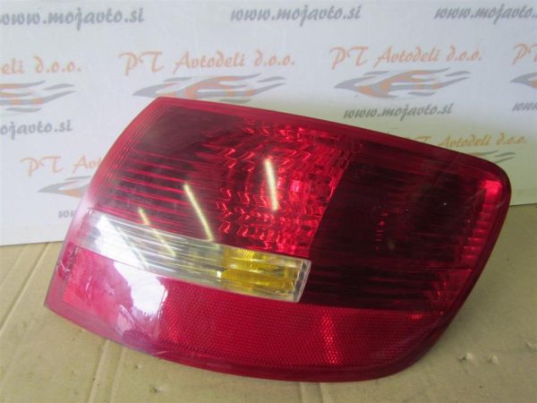 AUDI A6 SW L.05, ZADNJA DESNA LUČ
