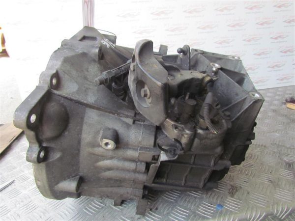 VOLVO S40 2.0 D L.07, MENJALNIK - Image 6