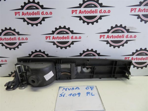 LANCIA MUSA L.07, NOTRANJA KLJUKA VRAT, PREDNJA LEVA - Image 2