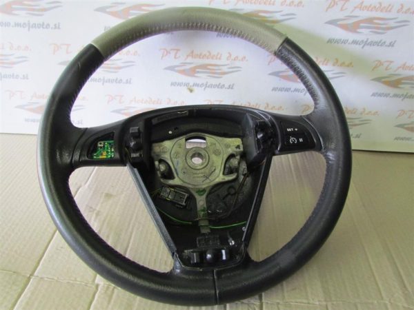 CITROEN C3 L.04, VOLAN USNJEN
