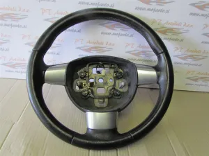 FORD FOCUS L.04, VOLAN USNJEN