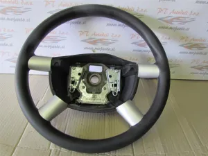 FORD MONDEO L.03, VOLAN