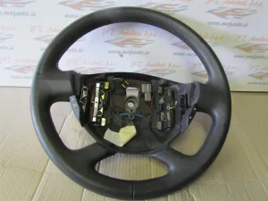 RENAULT LAGUNA L.05, VOLAN USNJEN