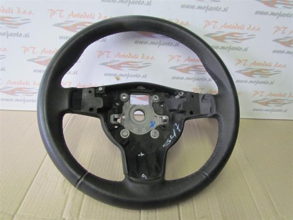 SEAT ALTEA L.06, VOLAN USNJEN