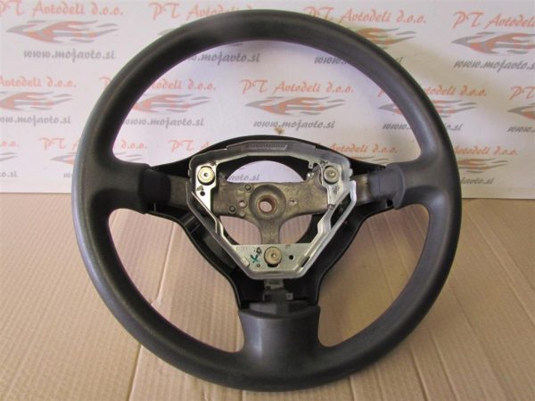 TOYOTA YARIS L.05, VOLAN