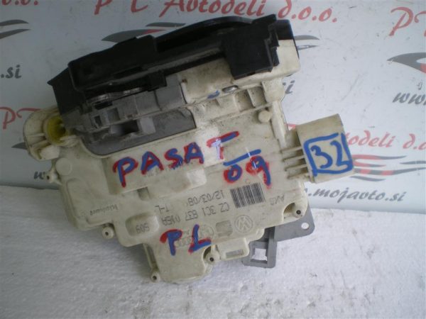 VW PASSAT L.09 KLJUČAVNICE VRAT PREDNJA LEVA