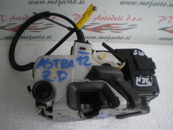 OPEL ASTRA L.12 ZADNJA DESNA KLJUČAVNICE VRAT