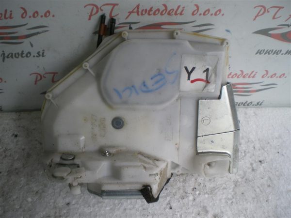 FIAT SEDICI L.08 PREDNJA LEVA KLJUČAVNICA VRAT - Image 2