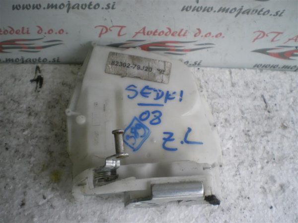 FIAT SEDICI L.08 ZADNJA LEVA  KLJUČAVNICA VRAT