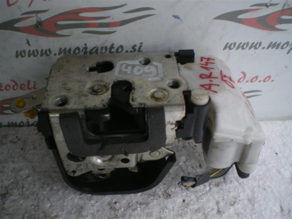 ALFA ROMEO 147 L.06 ZADNJA DESNA KLJUČAVNICA VRAT