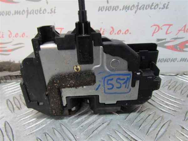 NISSAN QASHQAI L.08, KLJUČAVNICA VRAT, PREDNJA LEVA - Image 2