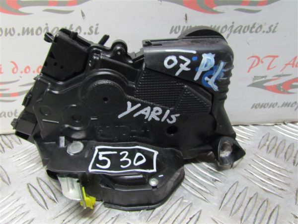 TOYOTA YARIS L.07, KLJUČAVNICA VRAT, PREDNJA LEVA