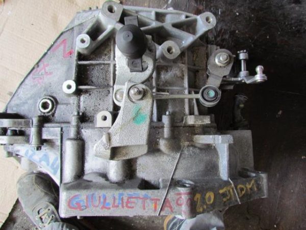 ALFA ROMEO GIULIETTA 2.0 JTDM L.09, MENJALNIK - Image 2