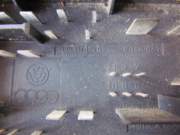 VW, VAROVALKE Z ELEKTRONIKO