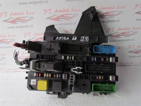 OPEL ASTRA L.08, VAROVALKE Z ELEKTRONIKO