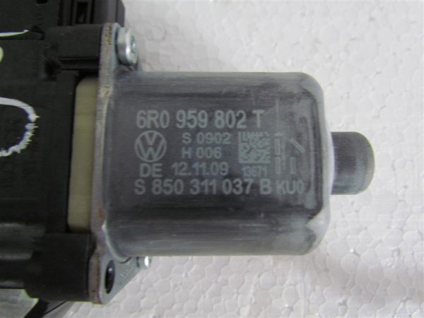 VW POLO L.10, MOTORČEK ZA DVIG STEKLA, PREDNJI DESNI - Image 2