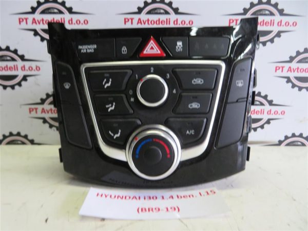 HYUNDAI I30 L.15, KOMANDE ROČNE KLIME