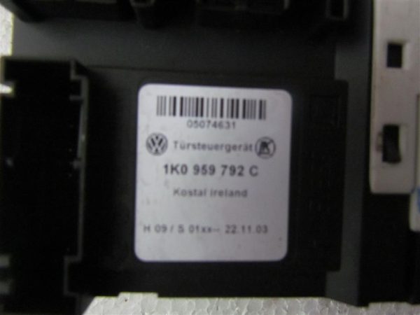 VW GOLF 5 L.07, MOTORČEK ZA DVIG STEKLA, PREDNJI DESNI - Image 2
