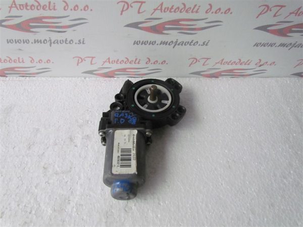 NISSAN QASHQAI L.08, MOTORČEK ZA DVIG STEKLA, PREDNJI DESNI