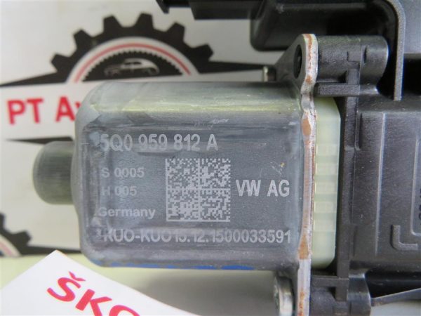ŠKODA OCTAVIA SW L.16, MOTORČEK ZA DVIG STEKLA, ZADNJI DESNI - Image 3