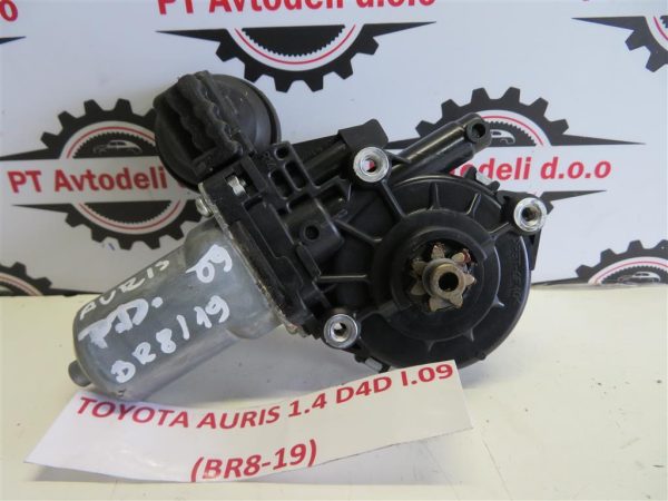 TOYOTA AURIS L.09, MOTORČEK ZA DVIG STEKLA, PREDNJI DESNI