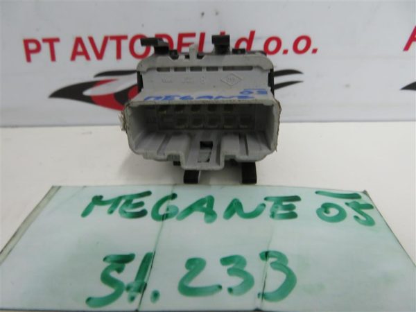 RENAULT MEGANE L.05, STIKALA DVIG STEKLA - Image 2