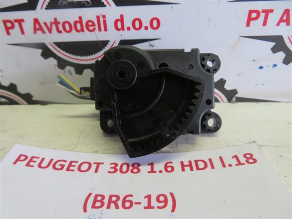 PEUGEOT 308 L.18, MOTORČEK LOPUTE NA PEČKI