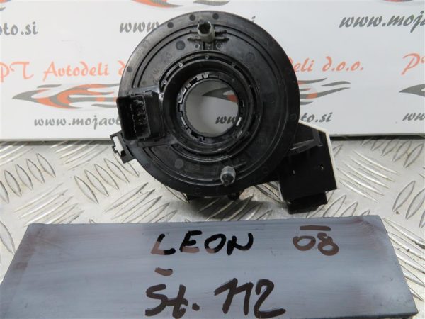 SEAT LEON L.08, PODVOLANSKO NAVITJE