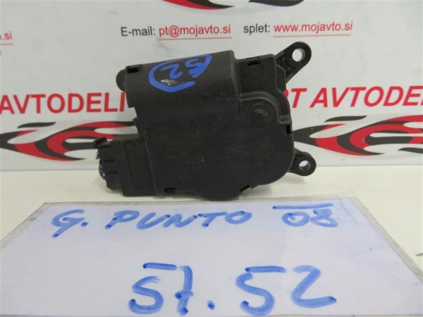 FIAT G.PUNTO L.08, MOTORČEK LOPUTE NA PEČKI - Image 2
