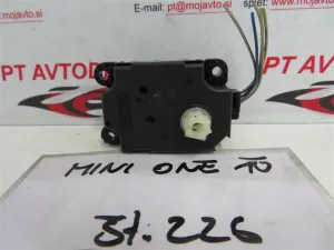 MINI ONE L.10, MOTORČEK LOPUTE NA PEČKI
