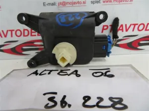 SEAT ALTEA L.06, MOTORČEK LOPUTE NA PEČKI