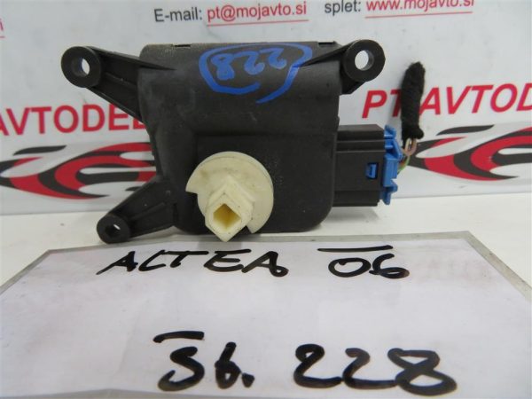 SEAT ALTEA L.06, MOTORČEK LOPUTE NA PEČKI