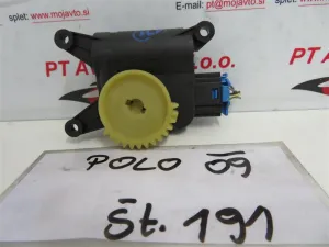 VW POLO L.09, MOTORČEK LOPUTE NA PEČKI