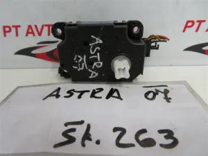 OPEL ASTRA L.07, MOTORČEK LOPUTE NA PEČKI