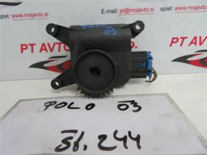 VW POLO L.03, MOTORČEK LOPUTE NA PEČKI