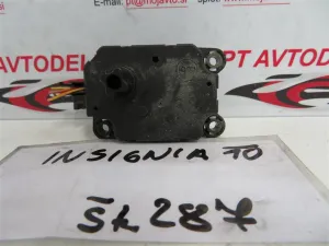 OPEL INSIGNIA L.10, MOTORČEK LOPUTE NA PEČKI