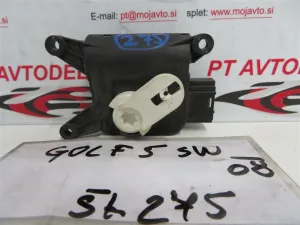 VW GOLF 5 SW L.08, MOTORČEK LOPUTE NA PEČKI