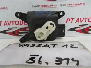 VW PASSAT L.12, MOTORČEK LOPUTE NA PEČKI