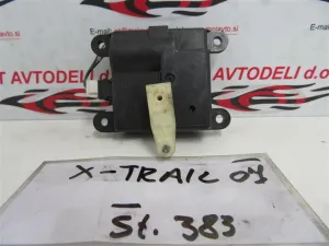 NISSAN X-TRAIL L.07, MOTORČEK LOPUTE NA PEČKI