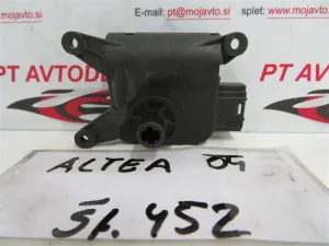 SEAT ALTEA L.04, MOTORČEK LOPUTE NA PEČKI