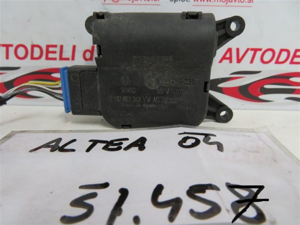 SEAT ALTEA L.04, MOTORČEK LOPUTE NA PEČKI - Image 2