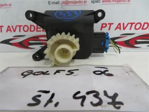 VW GOLF 5 L.06, MOTORČEK LOPUTE NA PEČKI