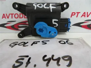 VW GOLF 5 L.06, MOTORČEK LOPUTE NA PEČKI