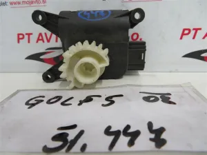 VW GOLF 5 L.08, MOTORČEK LOPUTE NA PEČKI