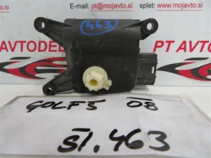 VW GOLF 5 L.08, MOTORČEK LOPUTE NA PEČKI