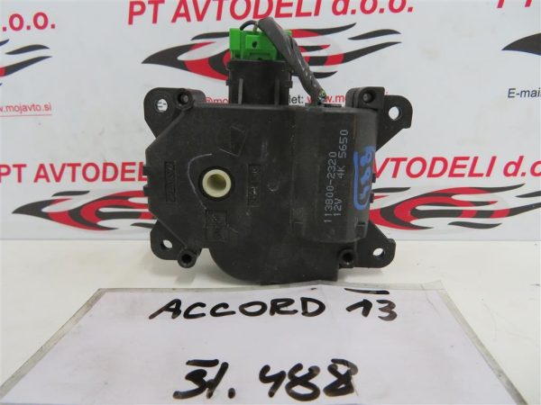 HONDA ACCORD L.13, MOTORČEK LOPUTE NA PEČKI - Image 2