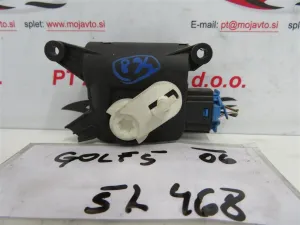 VW GOLF 5 L.06, MOTORČEK LOPUTE NA PEČKI