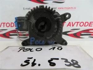 VW POLO L.10, MOTORČEK LOPUTE NA PEČKI