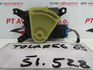 VW TOUAREG L.05, MOTORČEK LOPUTE NA PEČKI