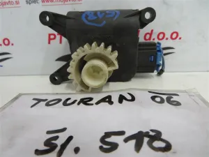 VW TOURAN L.06, MOTORČEK LOPUTE NA PEČKI